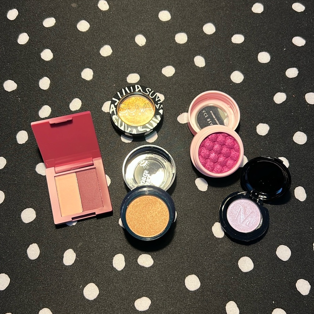 Eyeshadow bundle